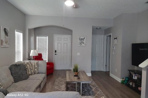 Touwnhouse à vendre à Casselberry, Floride: 3 chambres, 123.84 m2 № 1914182 - photo 2