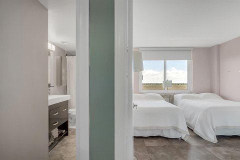Copropriété à louer à Fort Lauderdale, Floride: 2 chambres, 132.39 m2 № 2325637 - photo 19