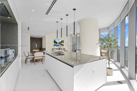 Copropriété à vendre à Miami, Floride: 3 chambres, 197.51 m2 № 2042069 - photo 9