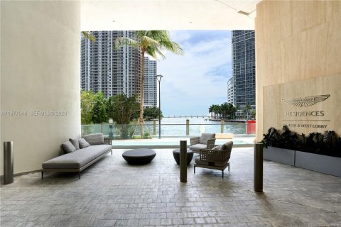 Copropriété à vendre à Miami, Floride: 3 chambres, 197.51 m2 № 2042069 - photo 28