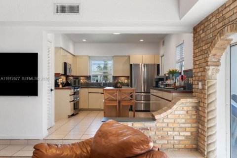 Villa ou maison à vendre à Palmetto Bay, Floride: 6 chambres, 385.27 m2 № 2038285 - photo 22