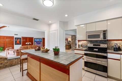 Villa ou maison à vendre à Palmetto Bay, Floride: 6 chambres, 385.27 m2 № 2038285 - photo 21