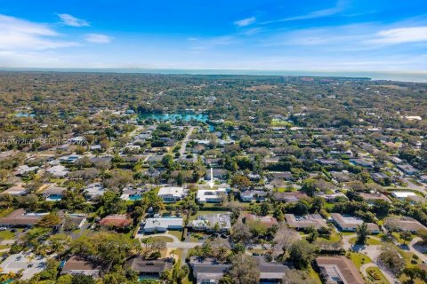 Villa ou maison à vendre à Palmetto Bay, Floride: 6 chambres, 385.27 m2 № 2038285 - photo 30