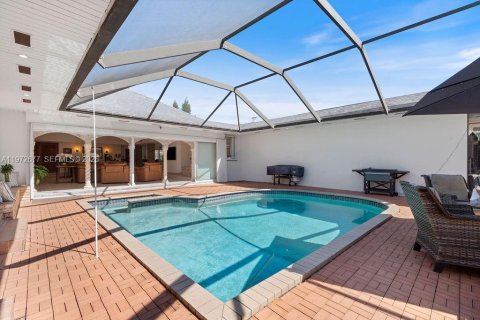 Villa ou maison à vendre à Palmetto Bay, Floride: 6 chambres, 385.27 m2 № 2038285 - photo 25