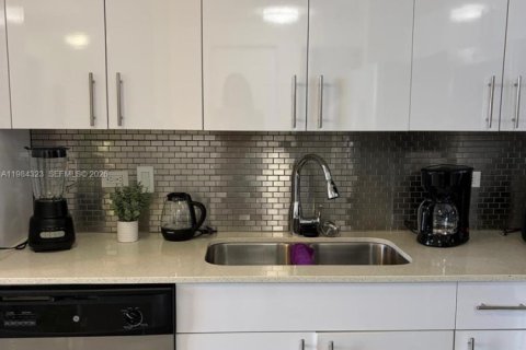 Appartement à louer à Hollywood, Floride: 1 chambre, 65.03 m2 № 2045673 - photo 6