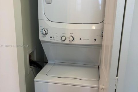 Appartement à louer à Hollywood, Floride: 1 chambre, 65.03 m2 № 2045673 - photo 7