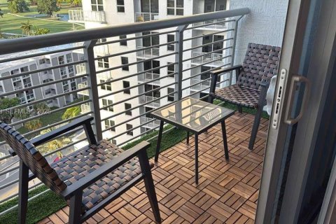 Appartement à louer à Hollywood, Floride: 1 chambre, 65.03 m2 № 2045673 - photo 15