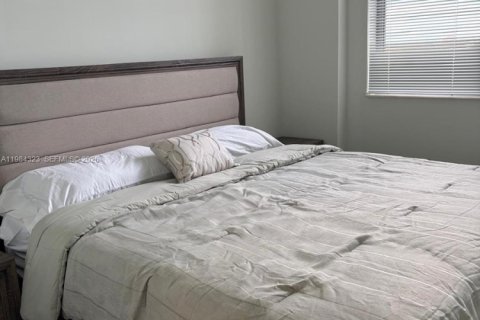 Appartement à louer à Hollywood, Floride: 1 chambre, 65.03 m2 № 2045673 - photo 4