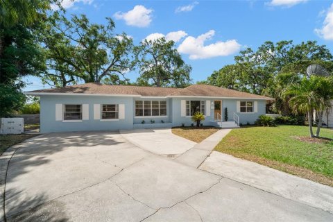 Casa en venta en Saint Petersburg, Florida, 4 dormitorios, 185.43 m2 № 1679748 - foto 2
