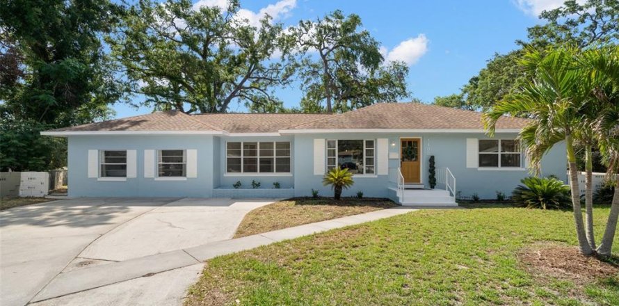 Casa en Saint Petersburg, Florida 4 dormitorios, 185.43 m2 № 1679748