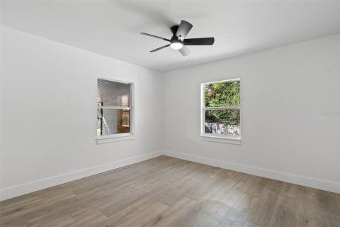 Casa en venta en Saint Petersburg, Florida, 4 dormitorios, 185.43 m2 № 1679748 - foto 18
