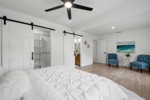 Casa en venta en Saint Petersburg, Florida, 4 dormitorios, 185.43 m2 № 1679748 - foto 15