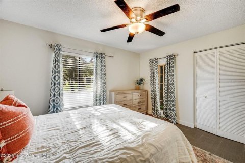Condo in Cape Canaveral, Florida, 2 bedrooms  № 1772013 - photo 19