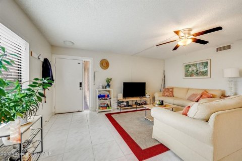 Condo in Cape Canaveral, Florida, 2 bedrooms  № 1772013 - photo 3
