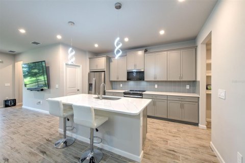 Adosado en venta en Brandon, Florida, 3 dormitorios, 212.1 m2 № 2157814 - foto 8