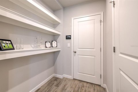 Adosado en venta en Brandon, Florida, 3 dormitorios, 212.1 m2 № 2157814 - foto 13