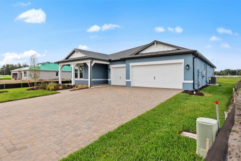 House in Bradenton, Florida 3 bedrooms, 258.08 sq.m. № 2152375 - photo 3