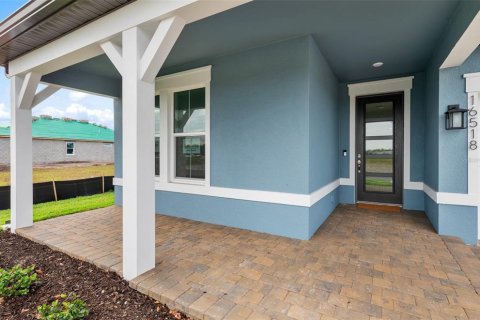 House in Bradenton, Florida 3 bedrooms, 258.08 sq.m. № 2152375 - photo 5