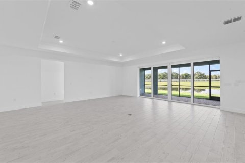 House in Bradenton, Florida 3 bedrooms, 258.08 sq.m. № 2152375 - photo 24