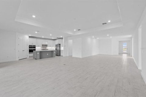 House in Bradenton, Florida 3 bedrooms, 258.08 sq.m. № 2152375 - photo 11
