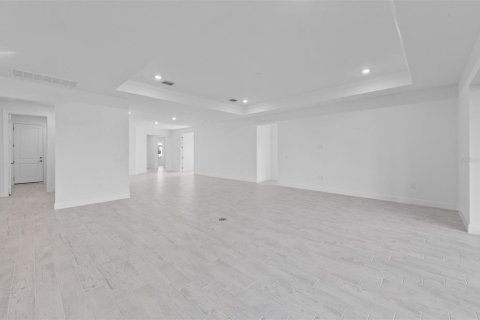House in Bradenton, Florida 3 bedrooms, 258.08 sq.m. № 2152375 - photo 21
