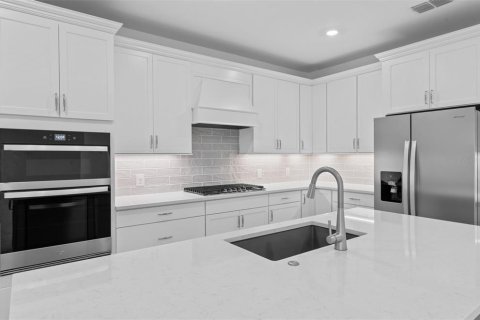 House in Bradenton, Florida 3 bedrooms, 258.08 sq.m. № 2152375 - photo 15