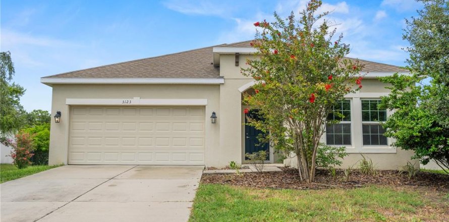 Villa ou maison à Holiday, Floride 3 chambres, 138.33 m2 № 2324099