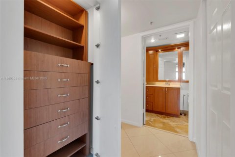 Copropriété à louer à Hollywood, Floride: 3 chambres, 118.64 m2 № 1923777 - photo 29