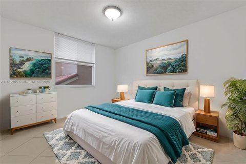 Copropriété à louer à Hollywood, Floride: 3 chambres, 118.64 m2 № 1923777 - photo 17