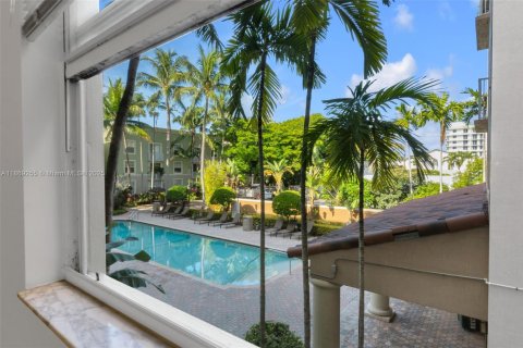 Copropriété à louer à Hollywood, Floride: 3 chambres, 118.64 m2 № 1923777 - photo 19