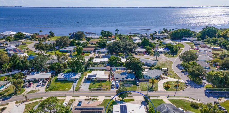 Casa en Bradenton, Florida 3 dormitorios, 129.13 m2 № 2385805