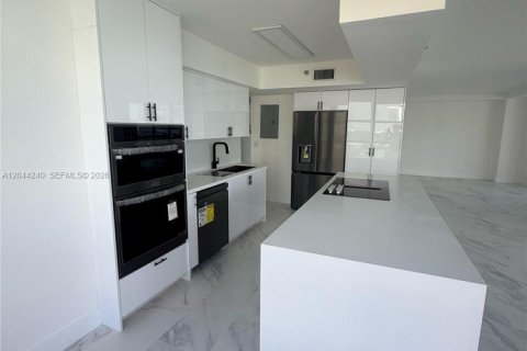Condominio en venta en Aventura, Florida, 2 dormitorios, 126.44 m2 № 2178317 - foto 25