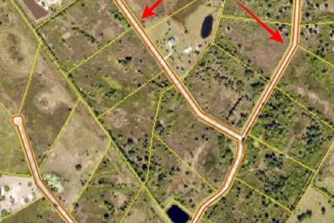 Terreno en venta en Okeechobee, Florida № 1171023 - foto 1