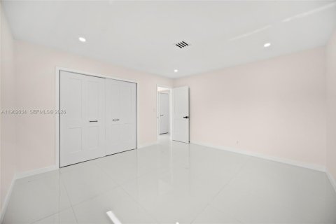 House in Pompano Beach, Florida 3 bedrooms № 2030258 - photo 19