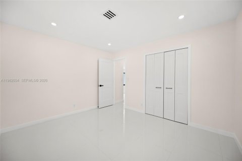 House in Pompano Beach, Florida 3 bedrooms № 2030258 - photo 22