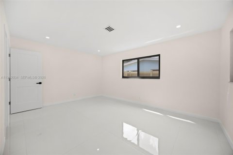 House in Pompano Beach, Florida 3 bedrooms № 2030258 - photo 29