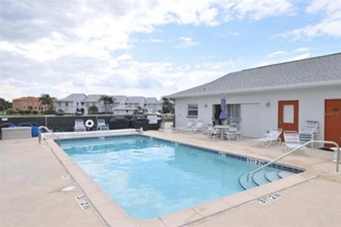 Condo in Lake Placid, Florida, 2 bedrooms  № 1587449 - photo 15