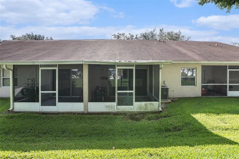 House in Zephyrhills, Florida 2 bedrooms, 109.62 sq.m. № 1745141 - photo 22