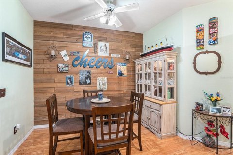 House in Zephyrhills, Florida 2 bedrooms, 109.62 sq.m. № 1745141 - photo 9