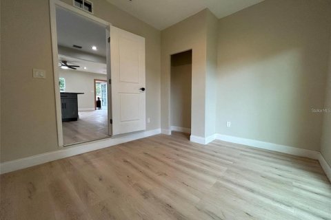 Villa ou maison à louer à Saint Petersburg, Floride: 5 chambres, 107.21 m2 № 1914020 - photo 10