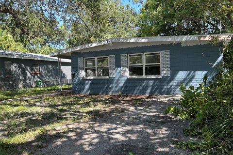 Villa ou maison à louer à Saint Petersburg, Floride: 5 chambres, 107.21 m2 № 1914020 - photo 2