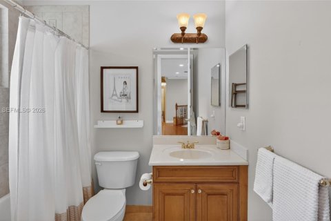 Villa ou maison à vendre à Palmetto Bay, Floride: 5 chambres, 372.72 m2 № 2025208 - photo 27