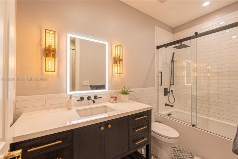 Villa ou maison à vendre à Palmetto Bay, Floride: 5 chambres, 372.72 m2 № 2025208 - photo 30