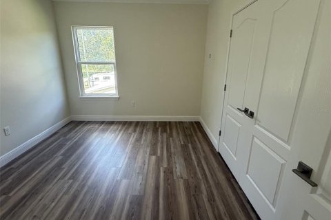Casa en venta en Weeki Wachee, Florida, 2 dormitorios, 124.86 m2 № 2381056 - foto 15