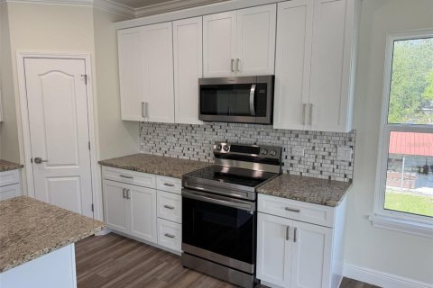 Casa en venta en Weeki Wachee, Florida, 2 dormitorios, 124.86 m2 № 2381056 - foto 11