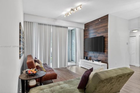 Снять в аренду кондоминиум в Дорал, Флорида 2 спальни, 104.98м2, № 2080607 - фото 8