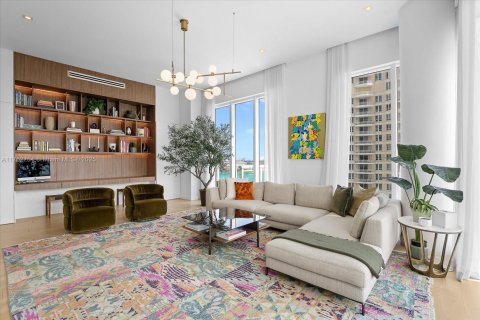 Copropriété à vendre à Miami, Floride: 3 chambres, 244.05 m2 № 1940010 - photo 4