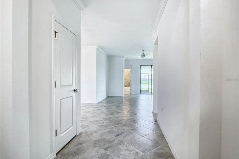 House in Venice, Florida 3 bedrooms, 156.17 sq.m. № 1771677 - photo 9