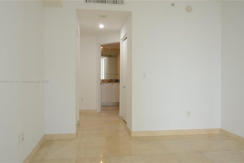 Condominio en alquiler en Miami, Florida, 2 dormitorios, 139.82 m2 № 2015980 - foto 21
