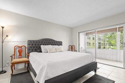 Condominio en venta en Hollywood, Florida, 1 dormitorio, 67.82 m2 № 1945641 - foto 4